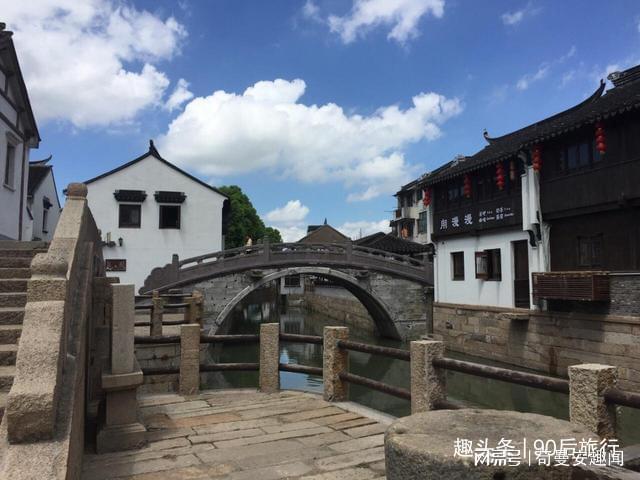 供销大集股东江苏信一房产解除部分股权质押
